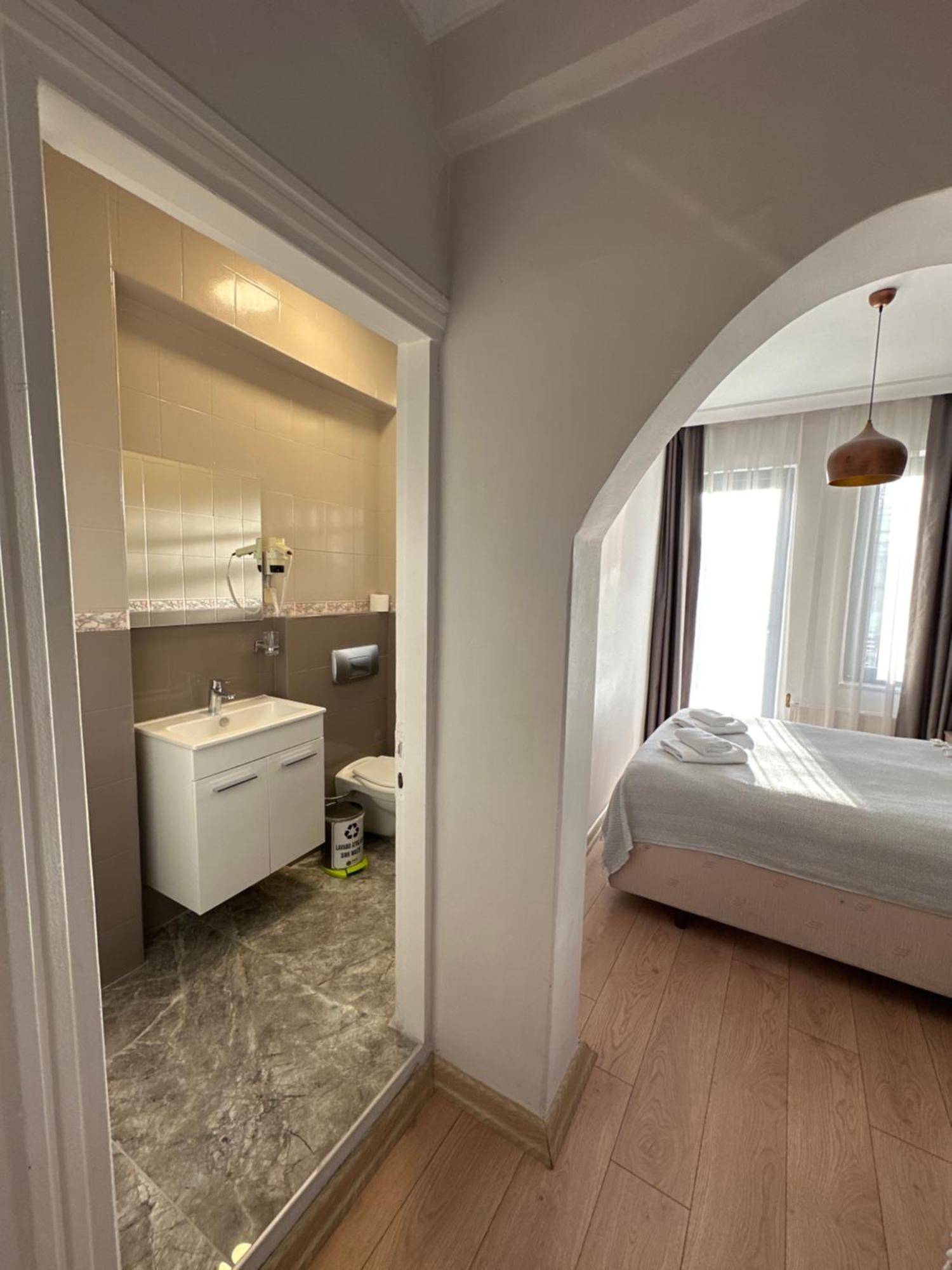 Terrace Guesthouse Istanbul Exterior photo